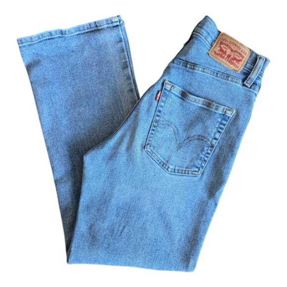 Levi's High Waisted Crop Flare Nip At The Bud Light Wash size 26 - Picture 2 of 13
